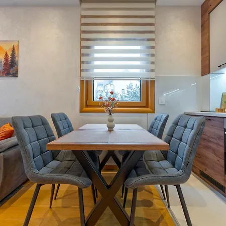 & Pino Mons 1 Apartment Zlatibor